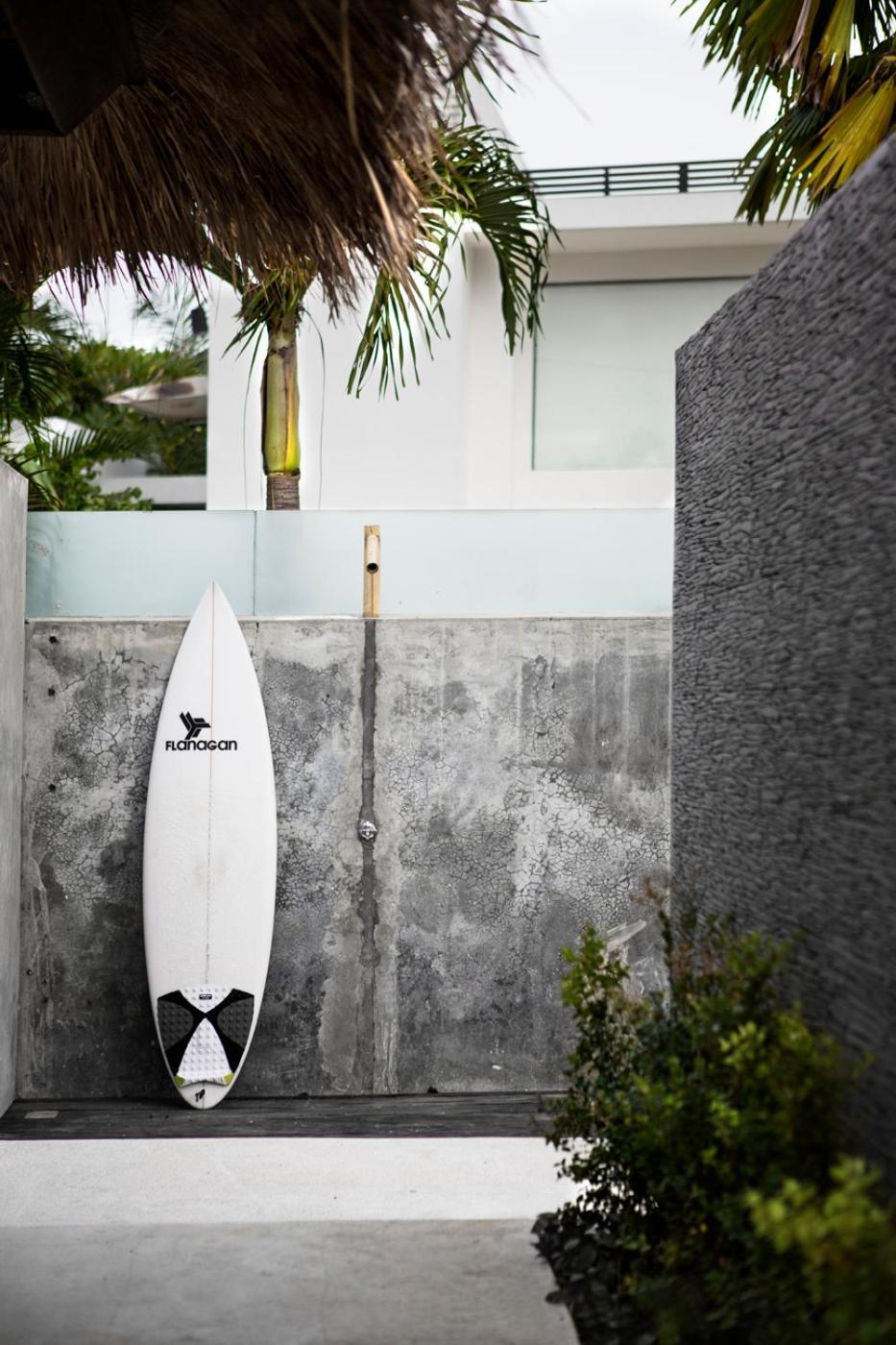 Surflodge Limasan Bali Kerobokan  Luaran gambar